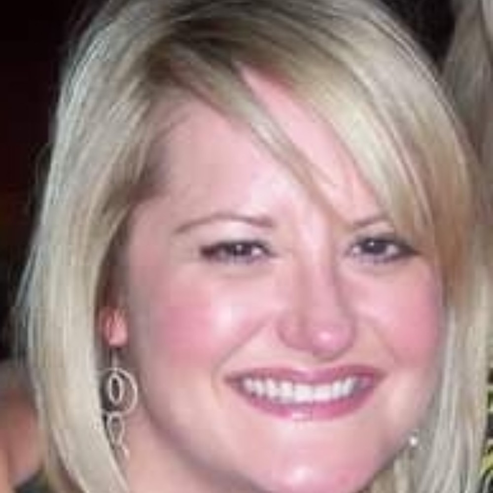 Meet your Posher, Dina